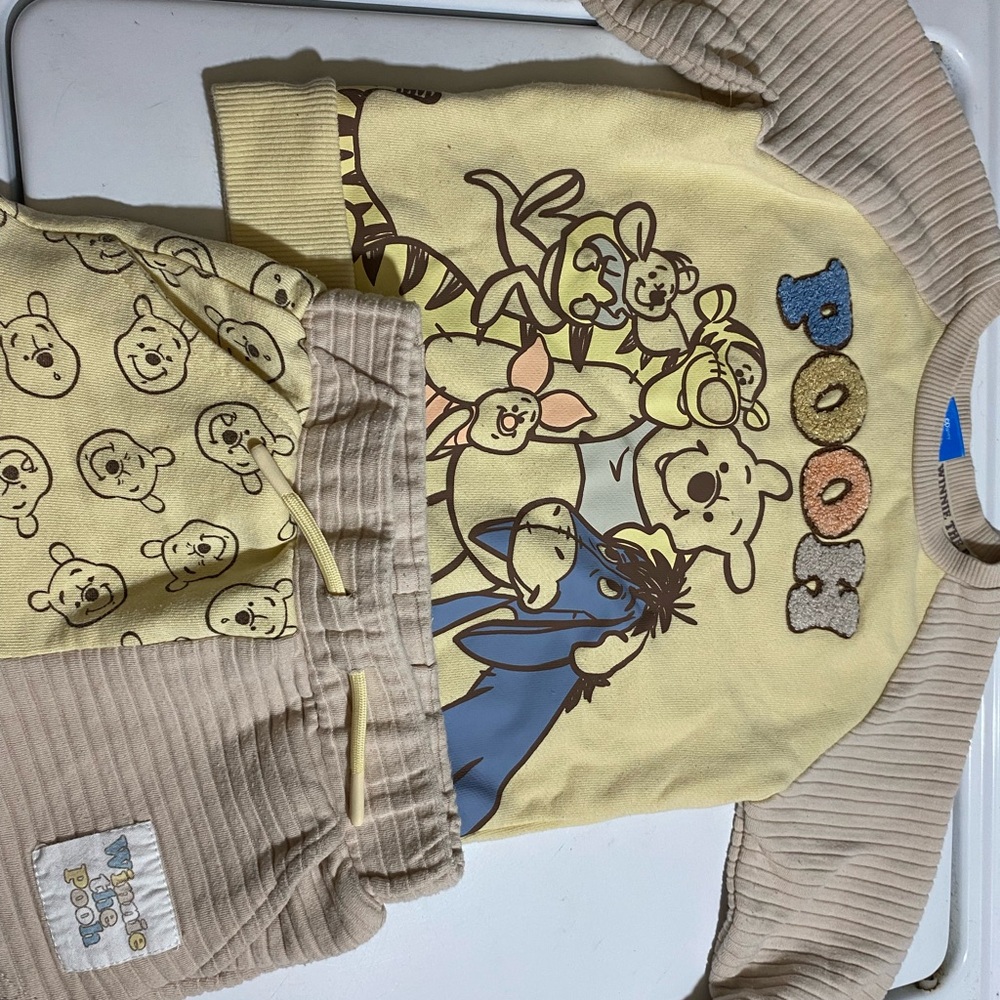 Disney Pooh and Friends Yellow and Beige Baby Set